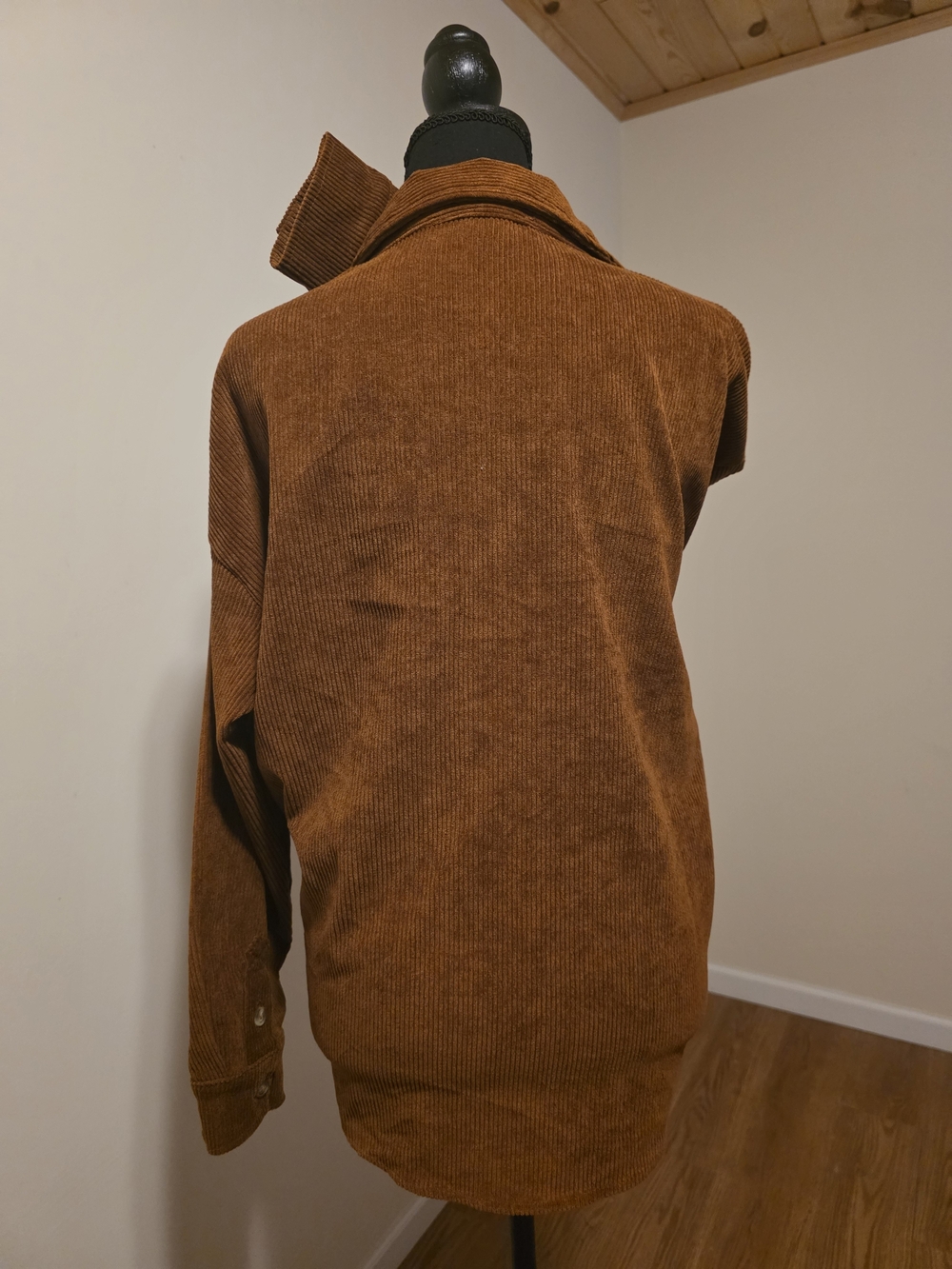 Blu Pepper Women's Corduroy Shirt Jacket in Rust Brown - Picture 4 of 5